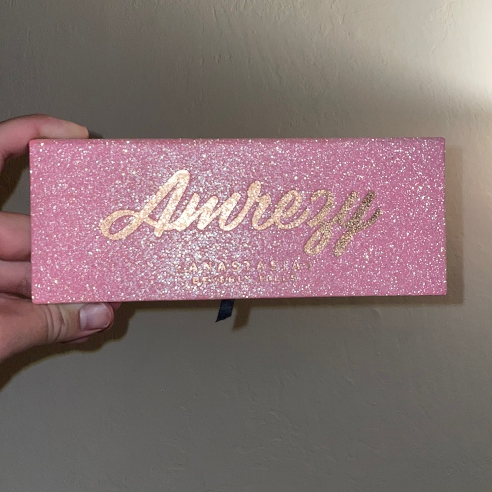 Limited edition Amrezy pallete
